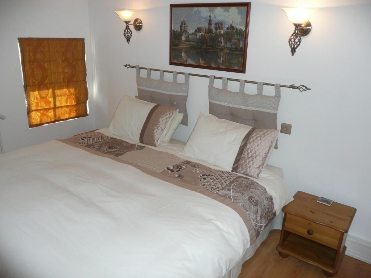Maison Blanc Bed & Breakfast Gibourne Luaran gambar